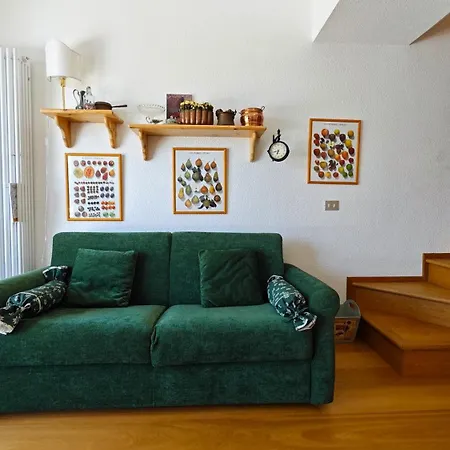 Hostdomus - Sansicario R20 Apartment