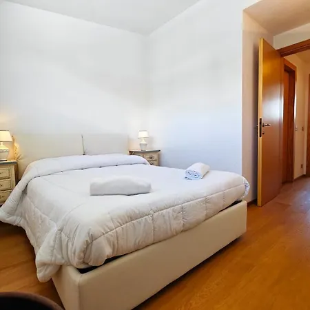 Hostdomus - Sansicario R20 Lejlighed